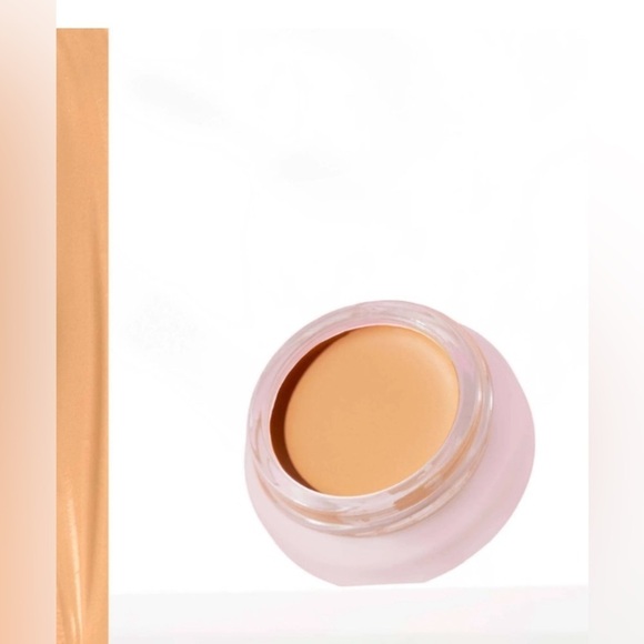 NEW-Mally Beauty - Stress Less Performance Concealer, Medium. - Picture 2 of 8